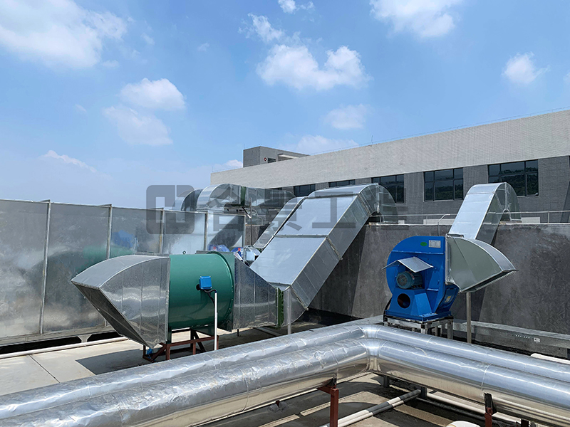 東莞盈灃科技有限公司工程緊鑼密鼓施工中，為迎接竣工全力奮戰！