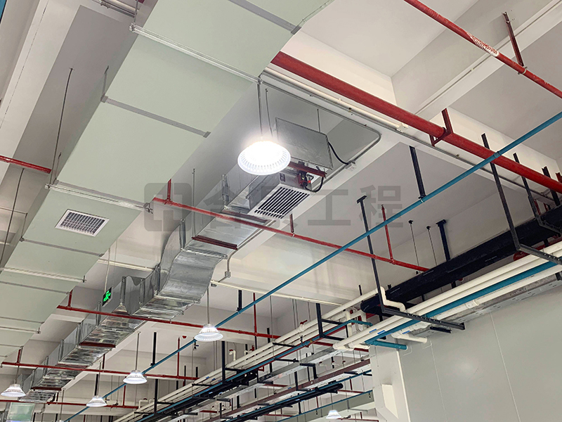 東莞盈灃科技有限公司工程緊鑼密鼓施工中，為迎接竣工全力奮戰！