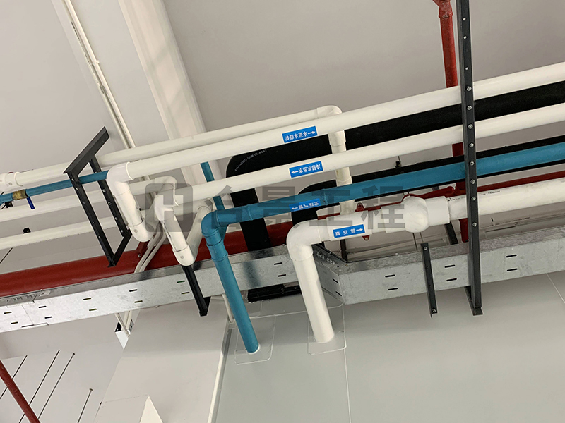 東莞盈灃科技有限公司工程緊鑼密鼓施工中，為迎接竣工全力奮戰！