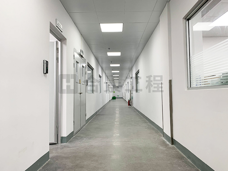 東莞盈灃科技有限公司工程緊鑼密鼓施工中，為迎接竣工全力奮戰！